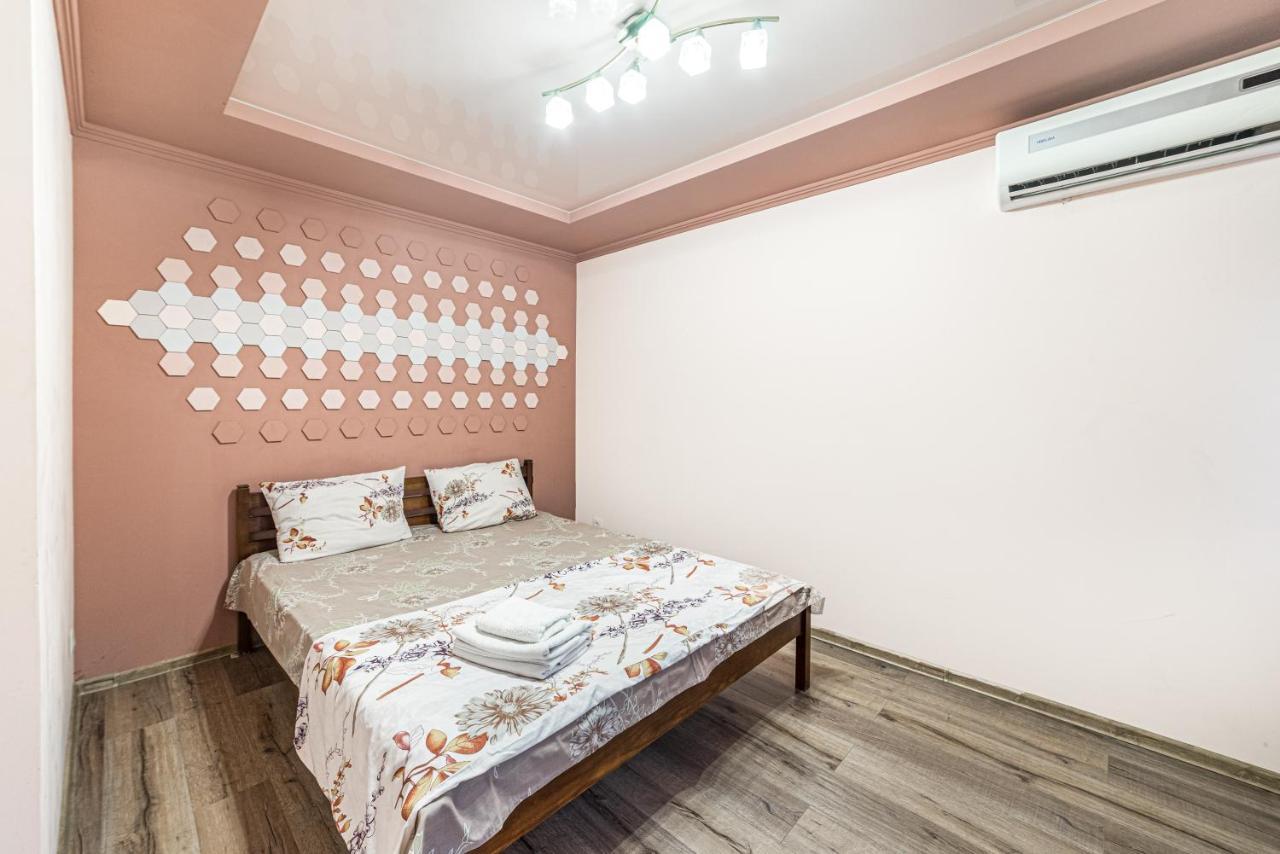 Rest Time Apartments Odessa Buitenkant foto