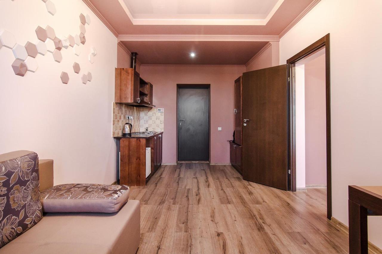 Rest Time Apartments Odessa Buitenkant foto