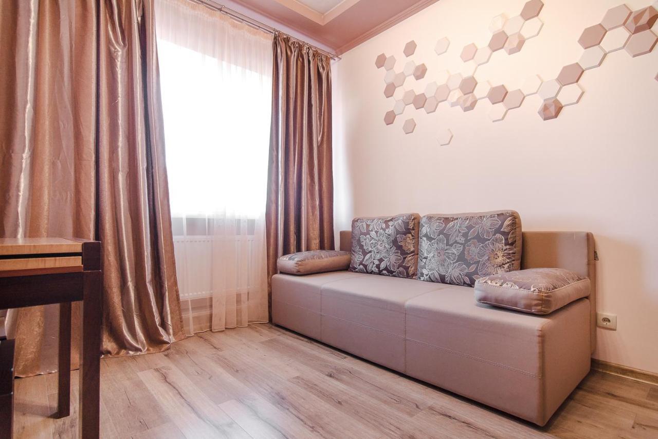 Rest Time Apartments Odessa Buitenkant foto
