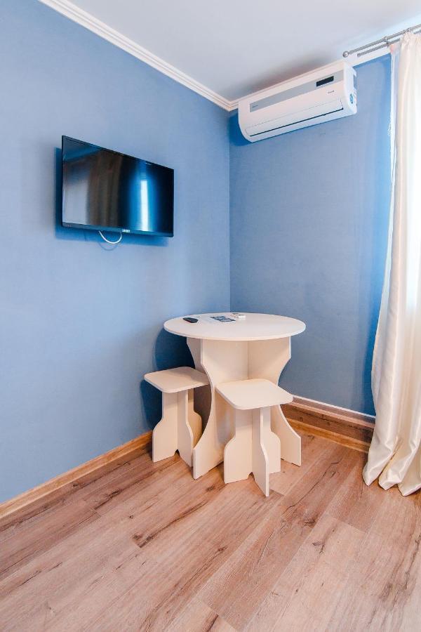Rest Time Apartments Odessa Buitenkant foto